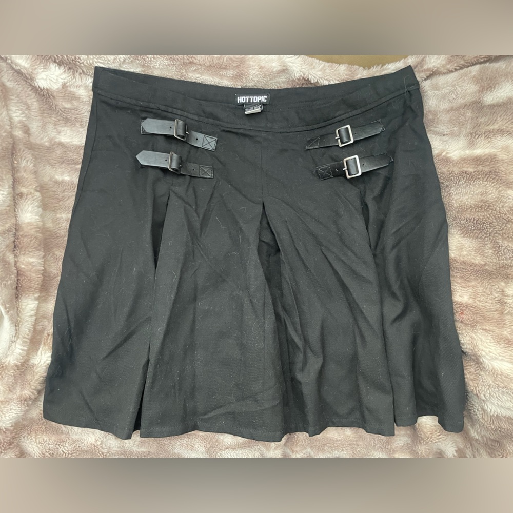 Hot Topic Black Pleated Skirt With Buckles